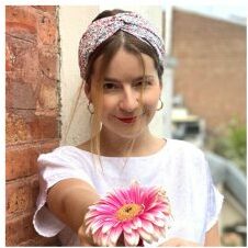 Headband à fleurs Daisy l'accessoire idéal pour un look frais en été, fabriqué en France