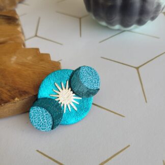 Broche Sun and Moon en cuir turquoise